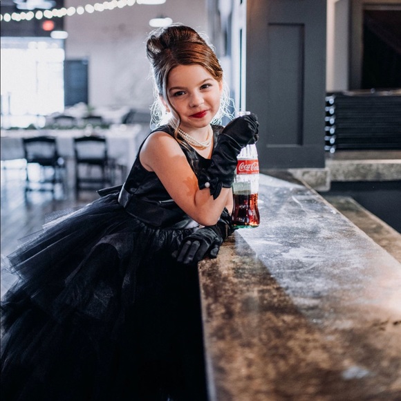 Meet your Posher, Trina - Picture 7 of 8